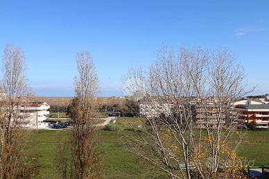 2 LOCALI A ALBA ADRIATICA