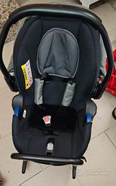 Ovetto auto con base isofix marca Hauck