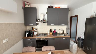 Cucina completa di lavastoviglie e forno candy