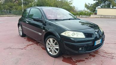 Renault Megane 1.9 dci 3P Luxe Dinamique 