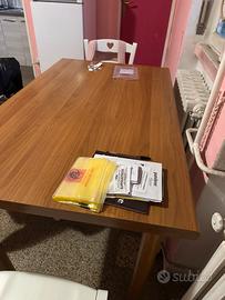 Tavolo allungabile in legno
