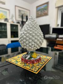 Pigna in ceramica siciliana