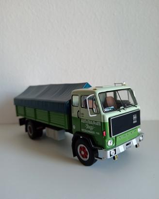 camion Volvo f89 turbo 1:43 