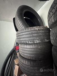 Gomme 225/55/18