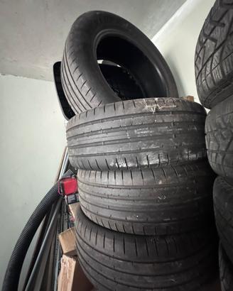 Gomme 225/55/18