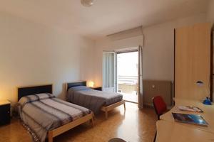 Due posti in spaziosa doppia con balcone da magg