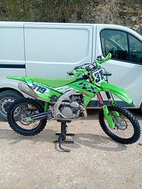 Kawasaki kx450 2025 ufficiale con 70h