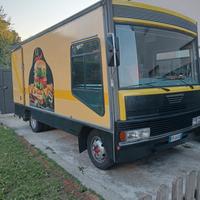 paninoteca Iveco Daily 