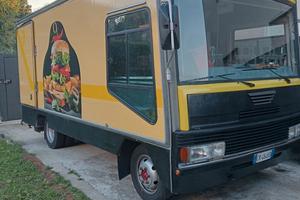 paninoteca Iveco Daily 