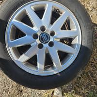 4 gomme estive usate con cerchio, 205 55 R16