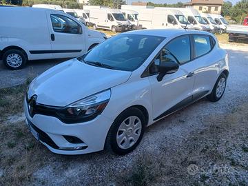 RENAULT CLIO - AUTOCARRO 2 POSTI