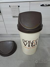 bidoncino da bar spazzatura rifiuti