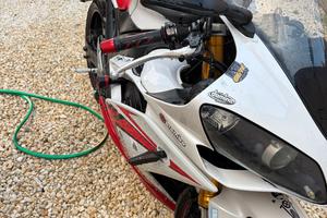 Yamaha R1 1000 2009