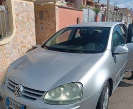 VOLKSWAGEN Golf 5ª serie - 2004