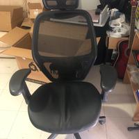 Sedia ergonomica ufficio con base girevole rotta