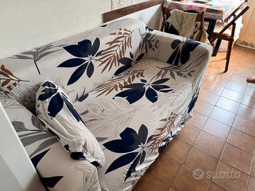 Divano 2 posti Ikea