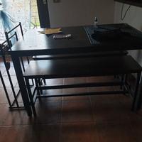 Tavolo da pranzo stile industriale