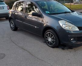 RENAULT Clio 3ª serie 1.2 Benzina Neopatentati