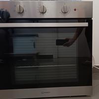 forno ad incasso Indesit anno 2021