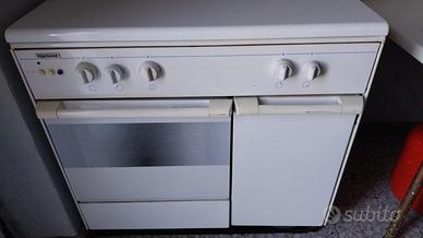 CUCINA A GAS CON FORNO