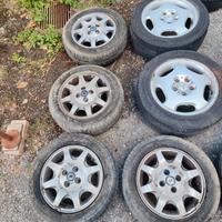 diversi Ruote e pneumatici di auto 