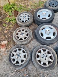 diversi Ruote e pneumatici di auto 