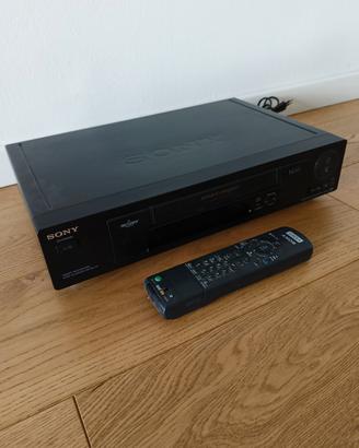 videoregistratore VHS SONY 