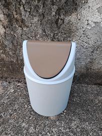 Cestino salvaspazio per ufficio, bagno o camera