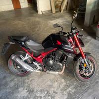 Honda Hornet 750 - 2024