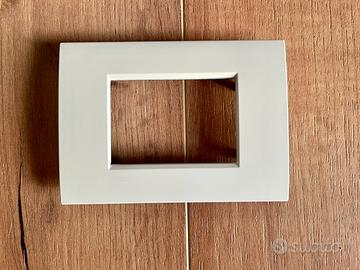 Placca BTicino Living Light in Metallo – Bianca