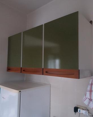 Mobiletto cucina appeso a 3 ante  verde e legno