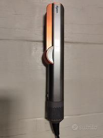 Piastra per capelli Dyson Airstrait in garanzia.