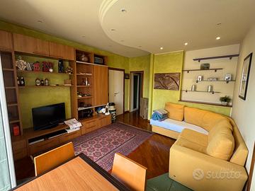 Arredamento completo casa .In blocco/pezzi singoli