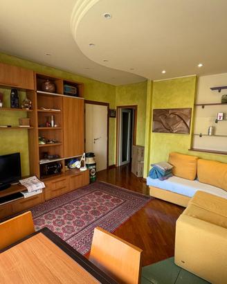 Arredamento completo casa .In blocco/pezzi singoli