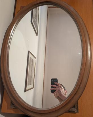 Specchio con cornice in legno