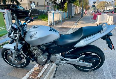 Honda Hornet 600 anno 2004
