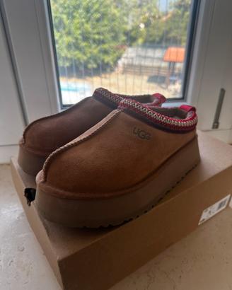 UGG tazz