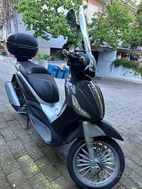 Beverly 300 ie 2014