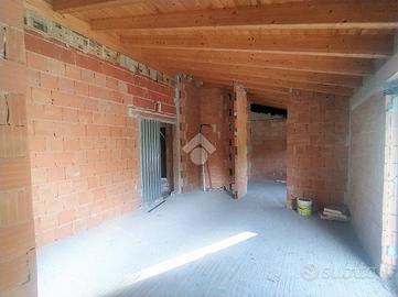 5 LOCALI A SAN COLOMBANO CERTENOLI