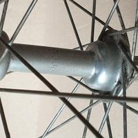 Ruota 26 bici anteriore touring bianchi BACCHETTA
