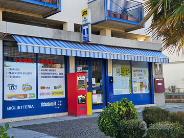 Tabacchino, ricevitoria, biglietteria