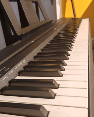 Pianoforte Yamaha p45