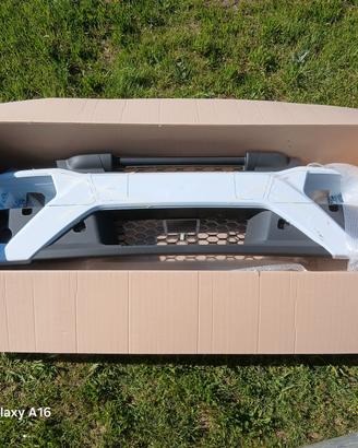 paraurto iveco  eurocargo modello 75-120 130-180