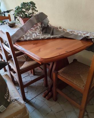 tavolo e 6 sedie i