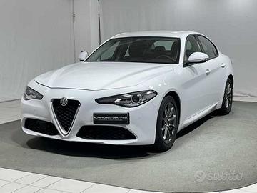 Alfa Romeo Giulia 2.0 Turbo 200 CV AT8 Super