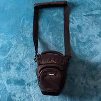 Borsa per fotocamera Amazon Basics