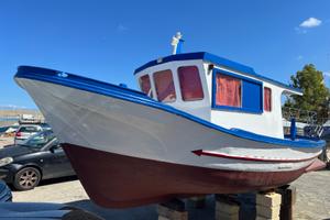 Barca da pesca e famiglia