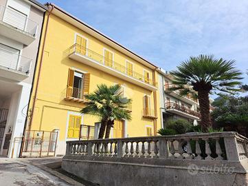 PALAZZINA A BARONISSI