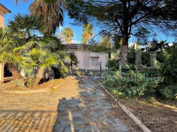 Villa o villino Battipaglia [061221VRG]