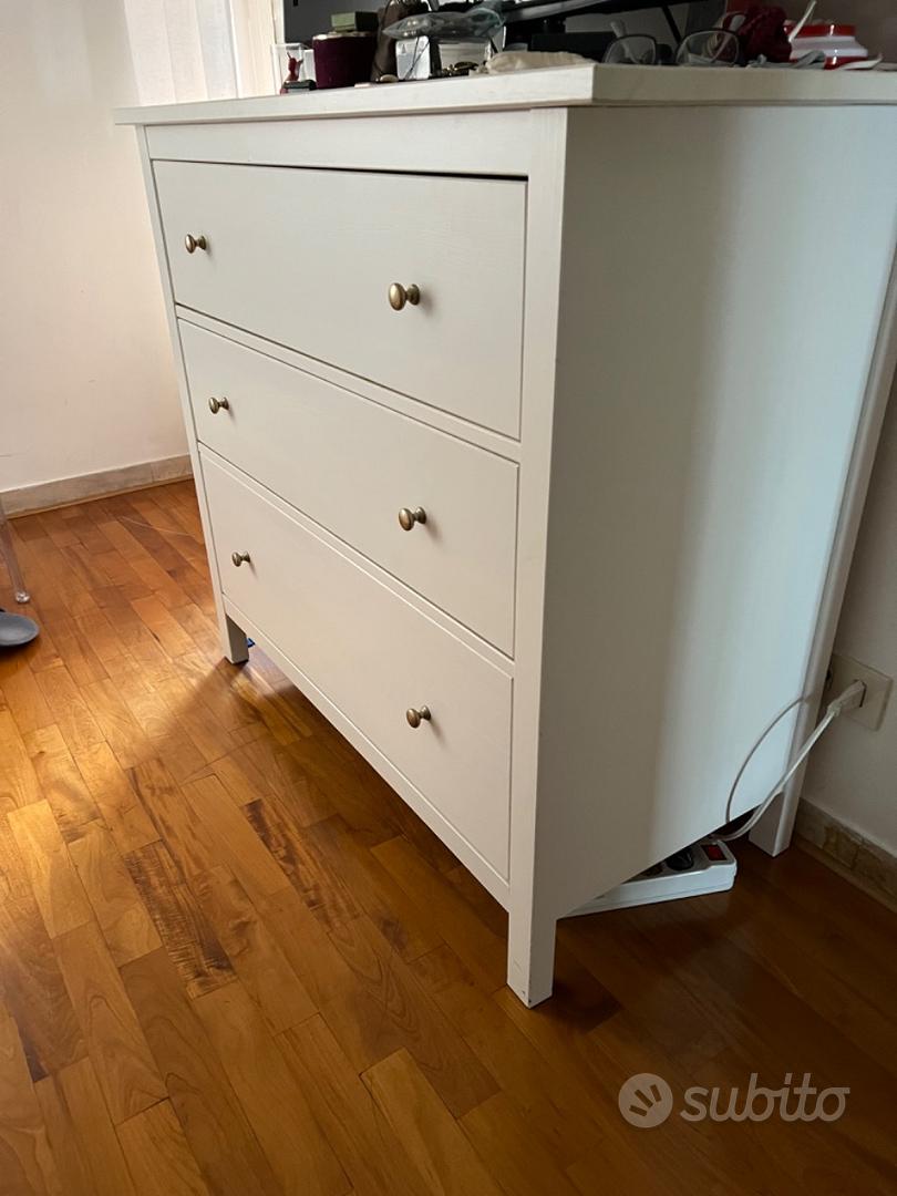 Cassettiera Hemnes Ikea (con pomelli bianchi) - Arredamento e Casalinghi In  vendita a Roma